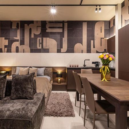High Five Apartments, Most City Area Днепър Екстериор снимка