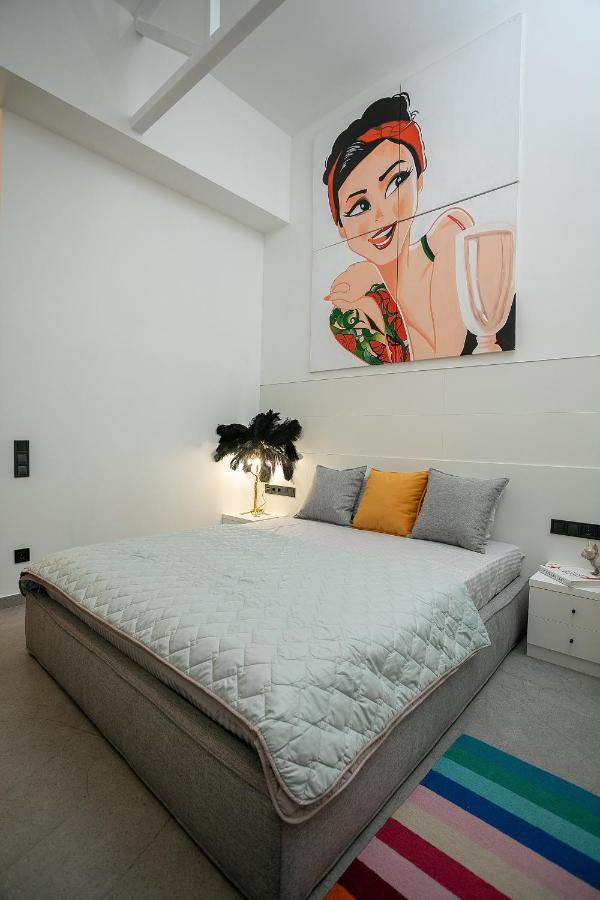 High Five Apartments, Most City Area Днепър Екстериор снимка